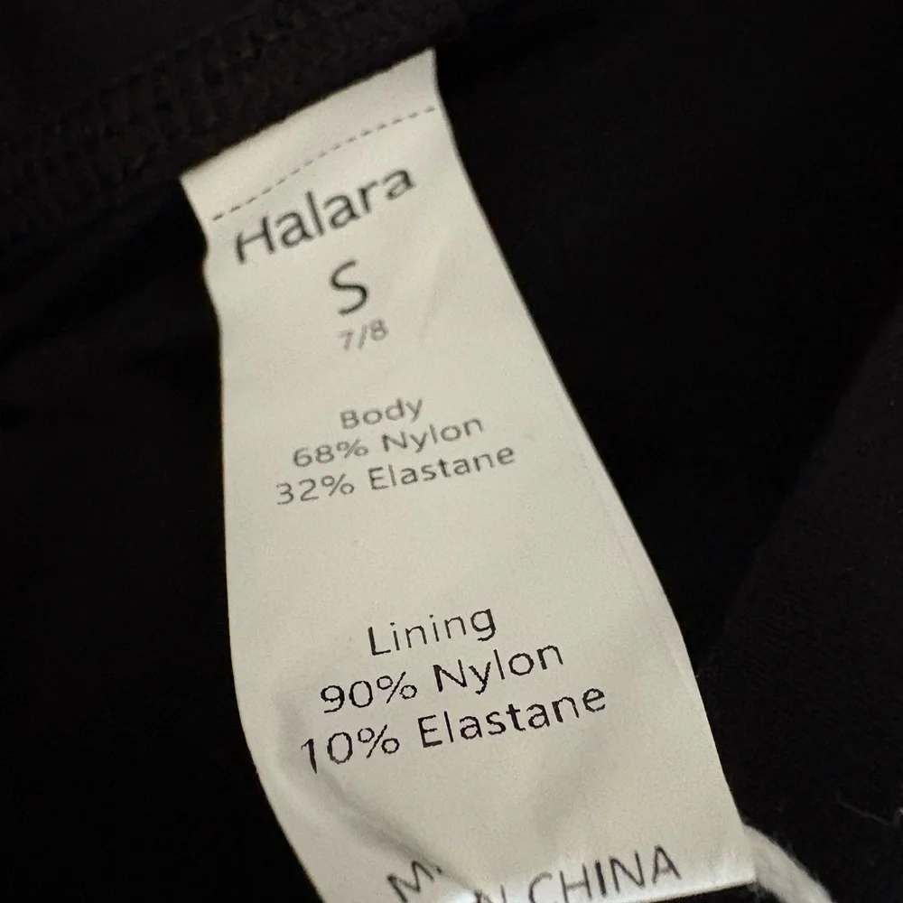 HALARA Booty Enhanced Black Leggings - Picture 5 of 5